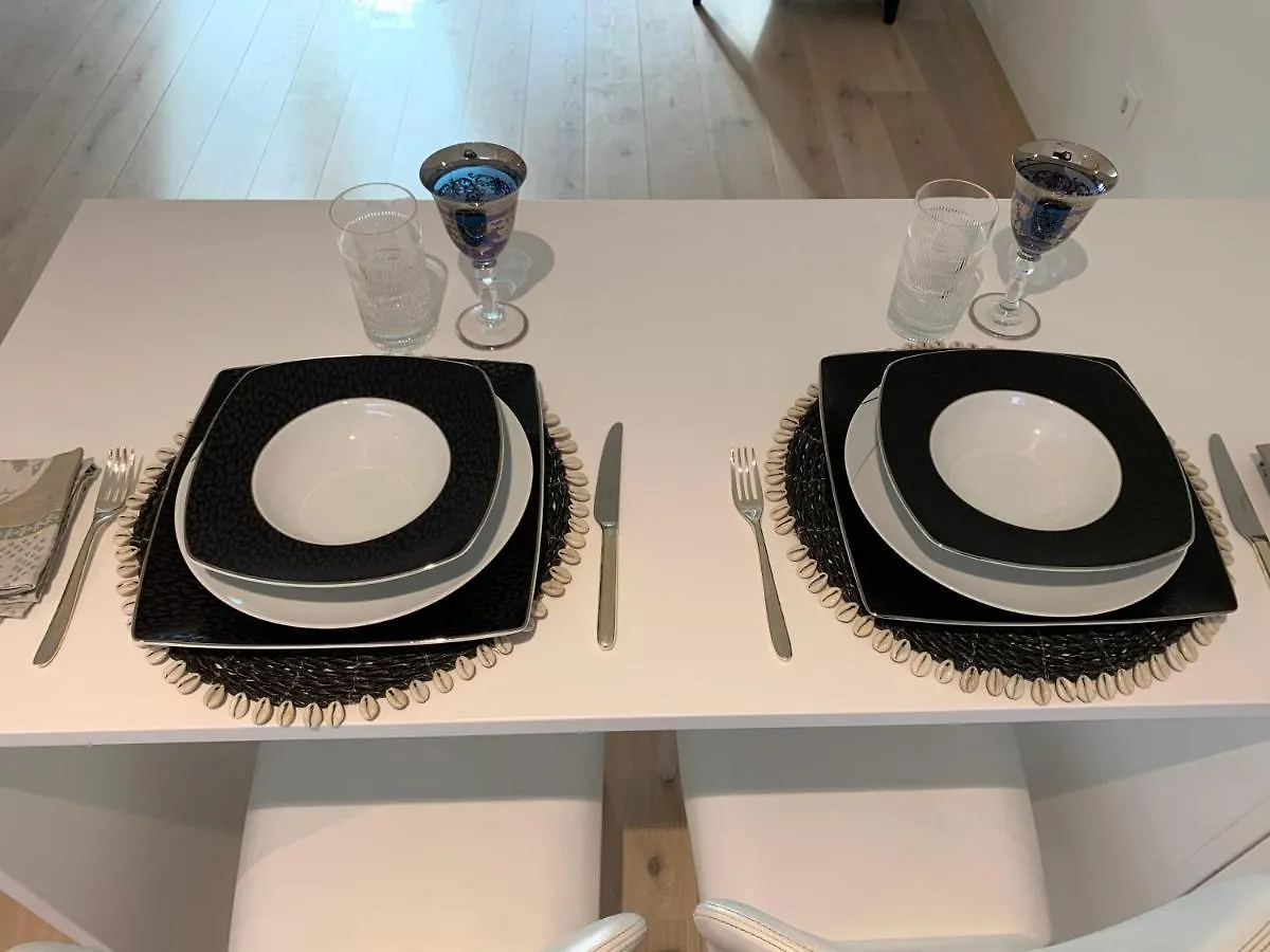 New!! Luxury Avenida Da Liberdade Flat- With Rooftop And Pool Apartment Lisbon