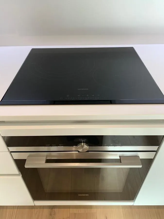 New!! Luxury Avenida Da Liberdade Flat- With Rooftop And Pool Apartment Lisbon