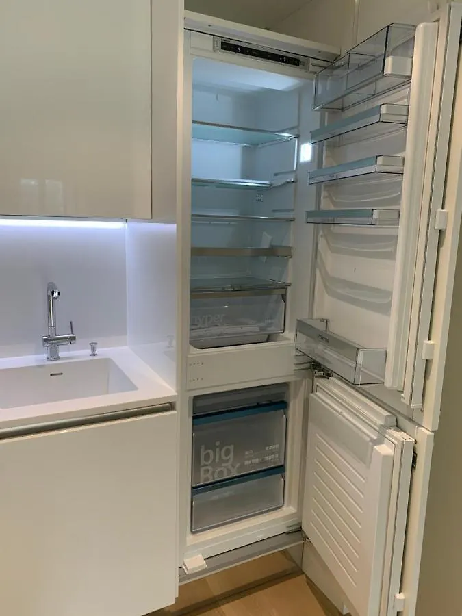 New!! Luxury Avenida Da Liberdade Flat- With Rooftop And Pool Apartment Lisbon