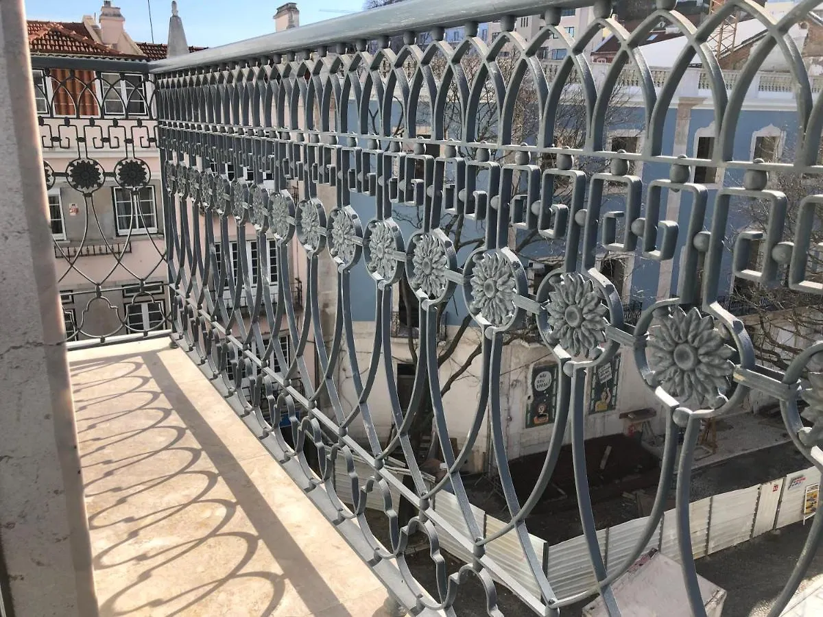 New!! Luxury Avenida Da Liberdade Flat- With Rooftop And Pool Apartment Lisbon