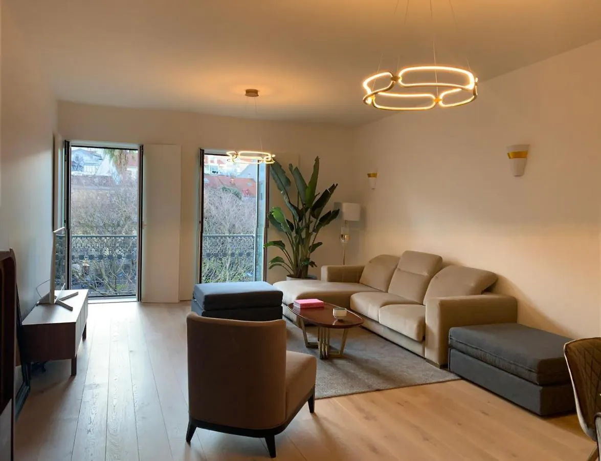 New!! Luxury Avenida Da Liberdade Flat- With Rooftop And Pool Apartment Lisbon Portugal